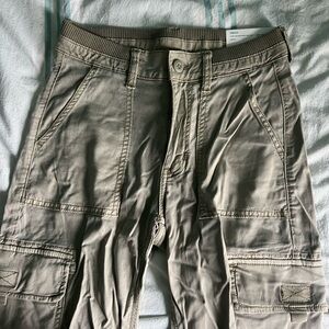 American Eagle Tan-ish Green Cargo Pants